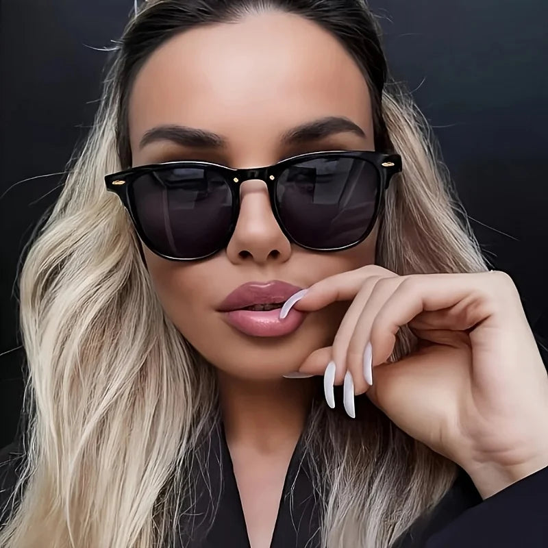 Zosia – Okulary przeciwsłoneczne w kocim stylu