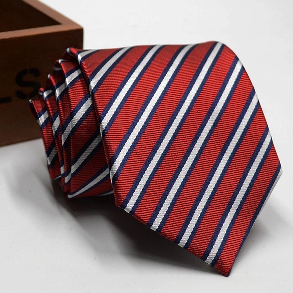 Marek – Elegancki krawat w paski
