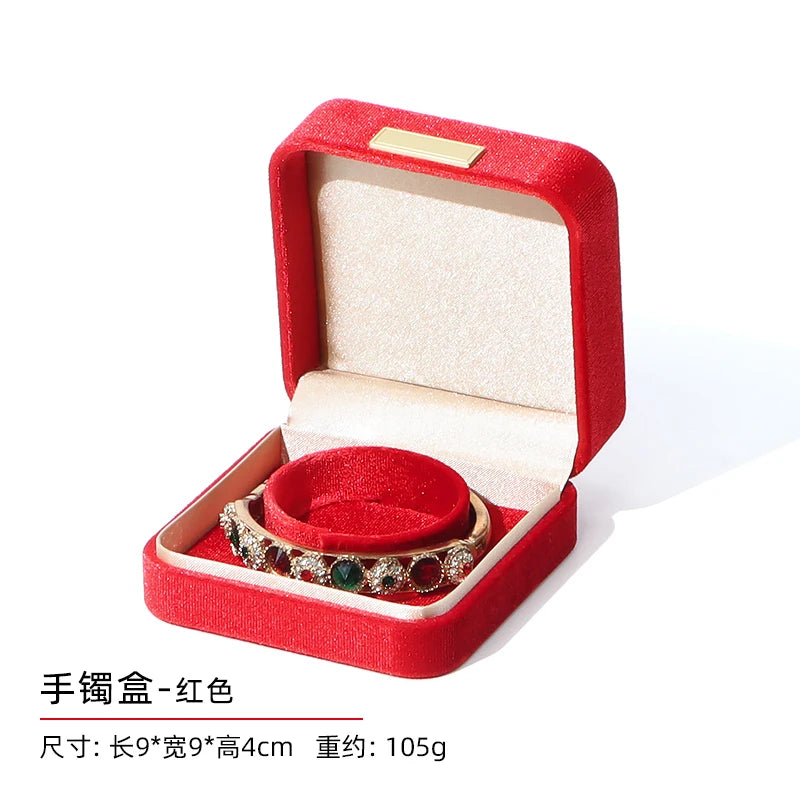 Natalia – Szkatułka na biżuterię w stylu glamour