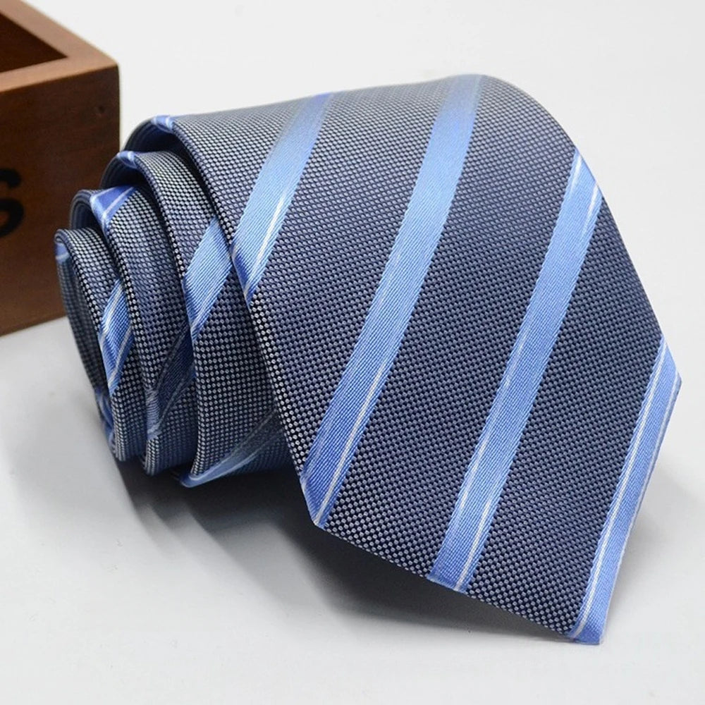 Marek – Elegancki krawat w paski