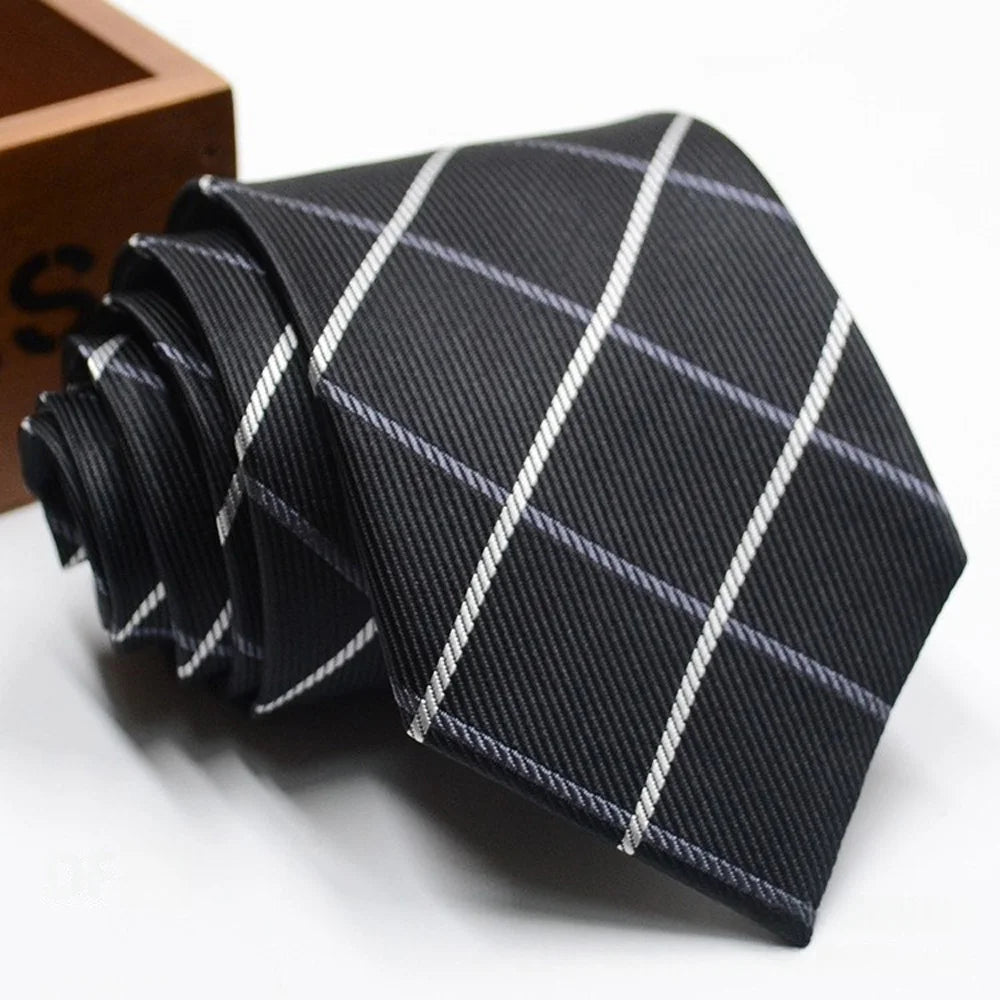 Marek – Elegancki krawat w paski