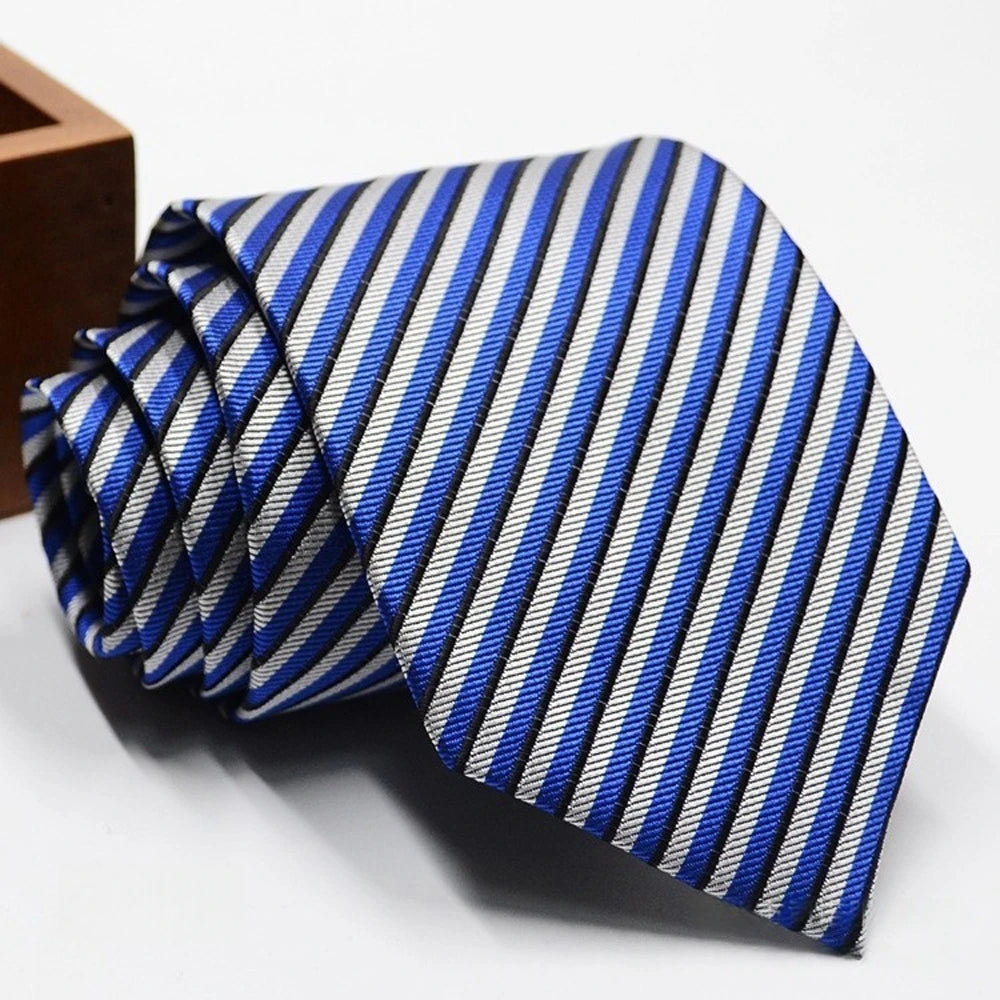 Marek – Elegancki krawat w paski