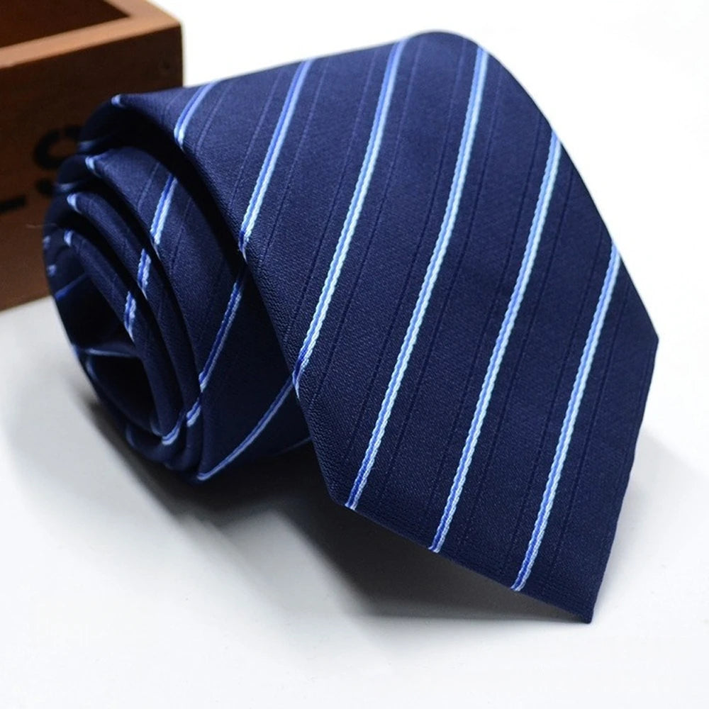 Marek – Elegancki krawat w paski