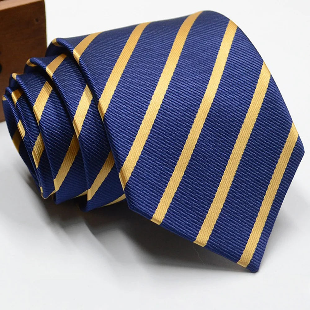 Marek – Elegancki krawat w paski