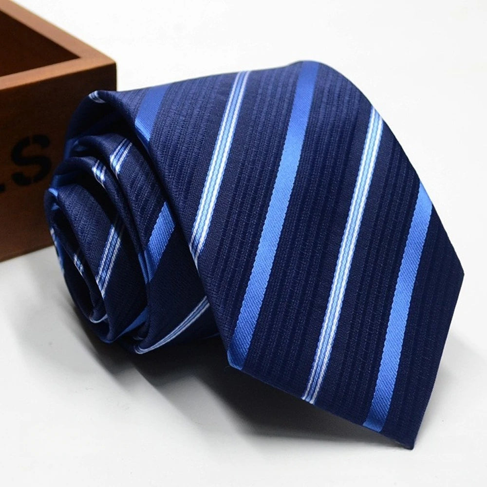 Marek – Elegancki krawat w paski