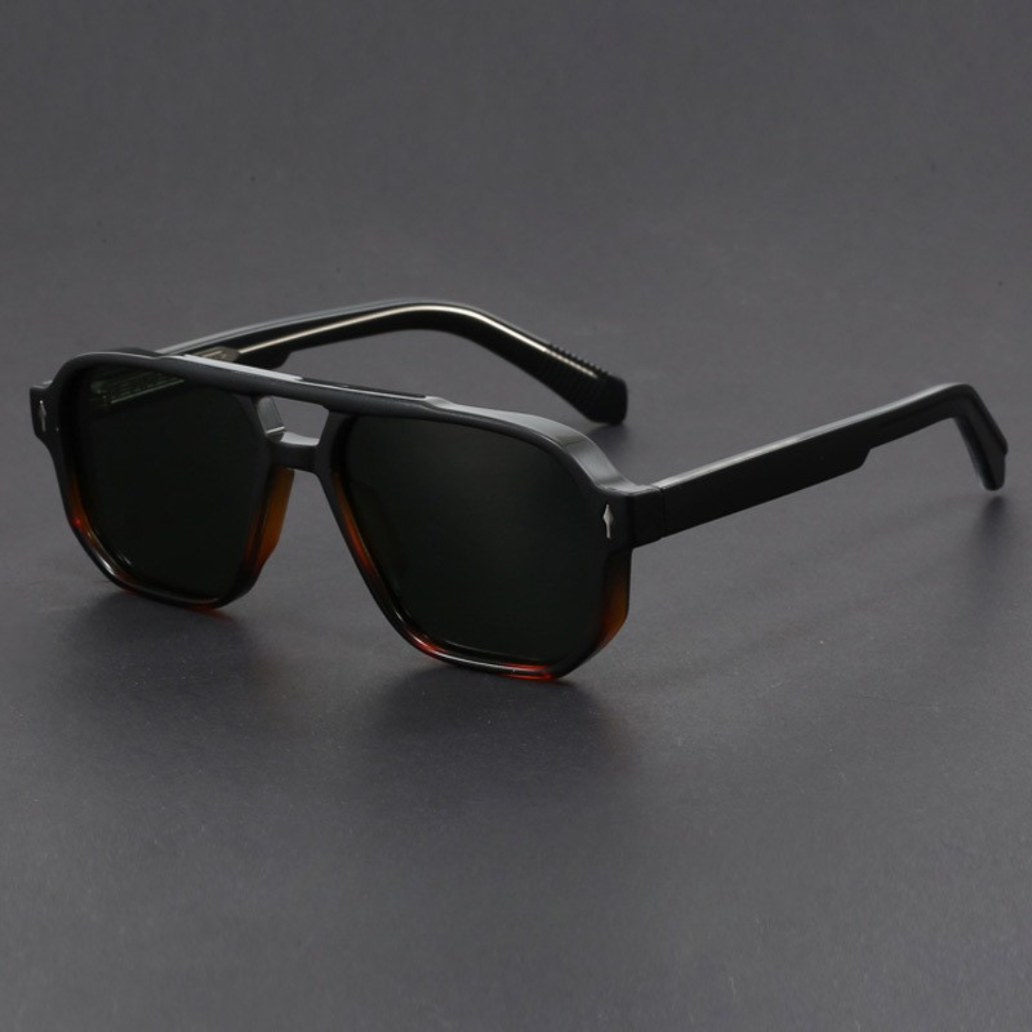 Okulary Aviator — styl który trwa